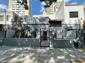 Casa · 72m² · 3 Ambientes · 1 Cochera · Venta Casa Lote Propio 3 Amb Patio y Terraza