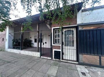 Casa · 90m² · 3 Ambientes · 1 Cochera · Venta Casa 3 Amb a Reciclar - Marcos Paz