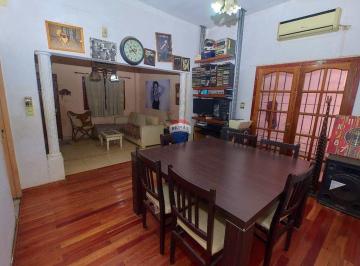 Casa · 100m² · 4 Ambientes · 1 Cochera · Casa en Venta Florencio Varela Parque Pileta