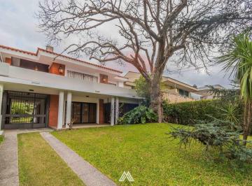 Casa · 348m² · 6 Ambientes · 2 Cocheras · Alquiler Casona Punta Gorda Ideal Empresa