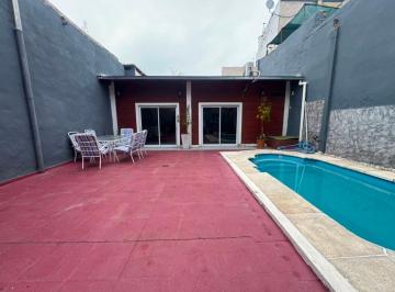 PH · 181m² · 4 Ambientes · 2 Cocheras · Venta PH 4 Amb. Quincho Pileta Coch. Permuta Finan