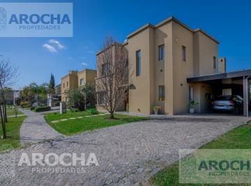 Casa · 189m² · 4 Ambientes · 4 Cocheras · Casa en Venta en Nuevo Quilmes