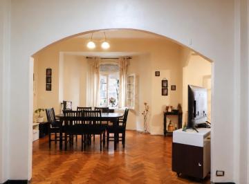 PH · 170m² · 5 Ambientes · Venta de PH en El Corazón de Caballito