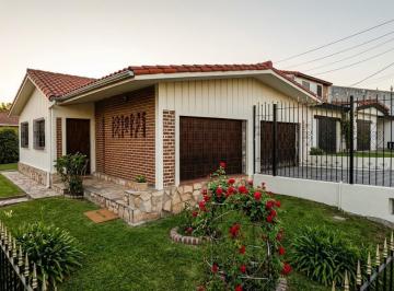 Casa · 126m² · 7 Ambientes · 1 Cochera · Casa a Reciclar. 3 Dorm. / Cochera / Ideal Coworking, Consultorios o Residencia