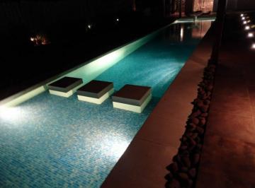 Casa · 900m² · 3 Dormitorios · 2 Cocheras · Ocean View Casa