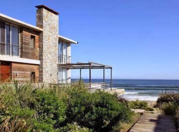 Casa · 350m² · 7 Ambientes · 1 Cochera · La Barra Alquiler Casa Al Mare