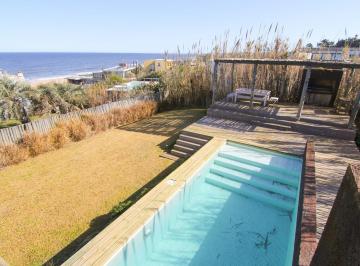 Casa · 241m² · 6 Ambientes · 2 Cocheras · Venta y Alquiler: Casa La Tapera, El Chorro - Tm5935