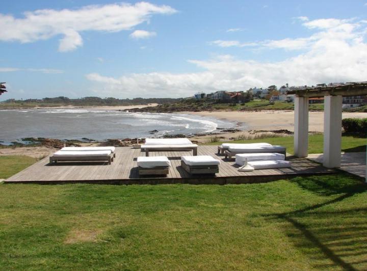 Casa · 750m² · 6 Dormitorios