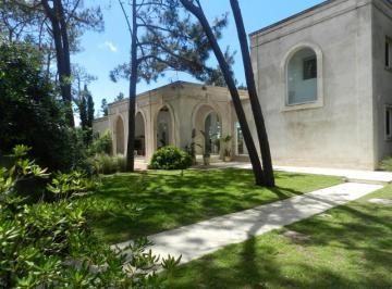 Casa · 160m² · 5 Ambientes · 1 Cochera · Laguna Blanca Alquiler Casa Arcadia Tm 4370
