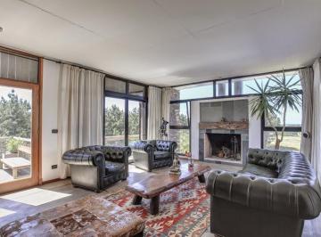 Casa · 350m² · 4 Dormitorios · Can Coda