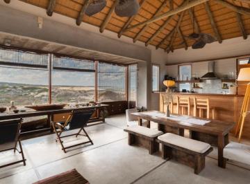 Casa · 180m² · 3 Dormitorios · Cosas del Mar