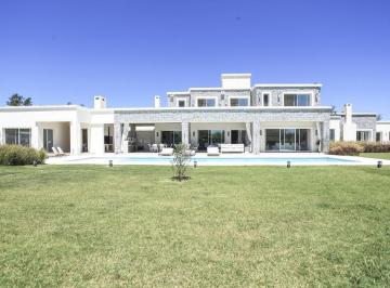 Campo · 600m² · 8 Ambientes · 2 Cocheras · Manantiales Alquiler Chacra Laguna Estates Tm 9444