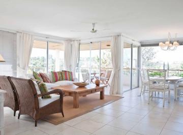 Departamento · 140m² · 5 Ambientes · 2 Cocheras · Esturion Terraza - PH 307
