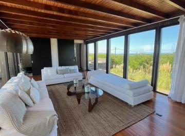 Casa · 275m² · 3 Dormitorios · Alquiler "Casa Juanito"