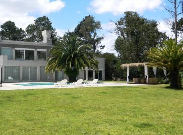 Casa · 650m² · 6 Ambientes · 2 Cocheras · Punta del Este Alquiler Casa Mam Tm