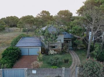 Casa · 242m² · 4 Dormitorios · Casa - Arenas de José Ignacio