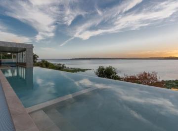 Campo · 180000m² · 7 Ambientes · Chacra en Venta en Punta Ballena