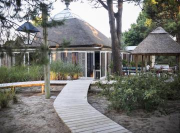 Local comercial · 2468m² · Local en Arenas de José Ignacio - Tm