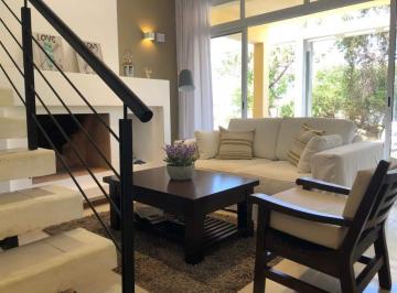 Departamento · 120m² · 3 Dormitorios · Colinas de Manantiales N° 4