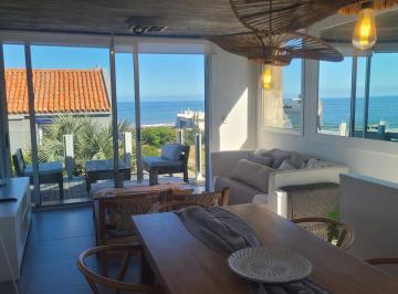 Departamento · 107m² · 4 Ambientes · 1 Cochera · Espectacular Triplex con Vista Al Mar en La Barra - Tm