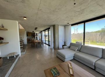 Casa · 230m² · 3 Dormitorios · Ovalada - Jose Ignacio