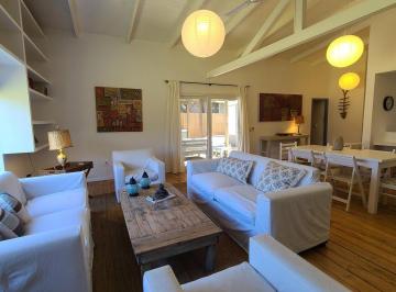 Casa · 120m² · 4 Ambientes · 1 Cochera · Casa Super Luminosa en La Juanita, Jose Ignacio - Tm