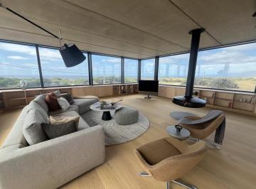 Casa · 450m² · 3 Dormitorios · Casa en La Juanita - Tm