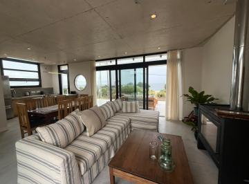 Casa · 300m² · 3 Dormitorios · Andrea - Tm