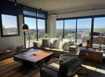 Casa · 1505m² · 4 Dormitorios · 1 Cochera · Casa en Alquiler - El Chorro - Tm