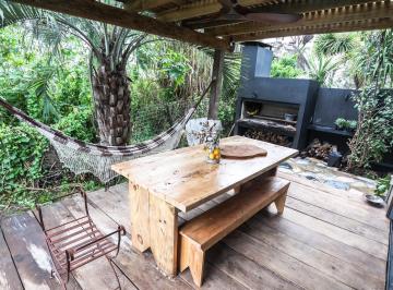 Casa · 3 Ambientes · 2 Cocheras · Divina Casa en Alquiler en El Tesoro, La Barra - Tm