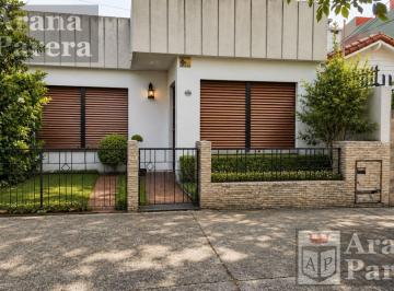 PH · 70m² · 3 Ambientes · 1 Cochera · Venta PH Mataderos 3 Ambientes Patio Cochera Parrilla Terraza