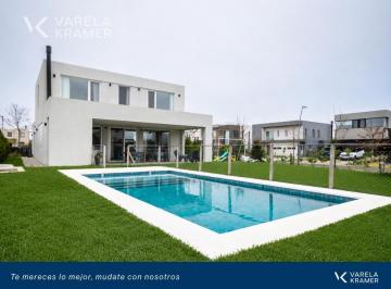Casa · 189m² · 6 Ambientes · 2 Cocheras · Casa en Venta en Escobar
