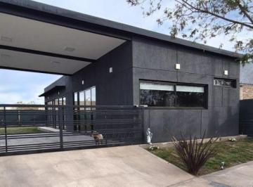 Casa de 2 ambientes, Maipú · Venta de Casa. Barrio Privado. Suelos de Tropero. Maipú.