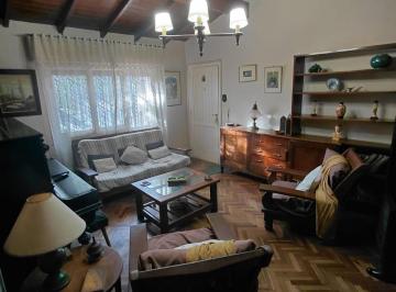 Casa · 213m² · 8 Ambientes · 2 Cocheras · Venta Excelente Casa Mas Depart en San Ignacio