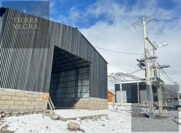 Bodega-Galpón · 130m² · 1 Ambiente · Galpón en Valle Chapelco