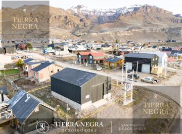 Bodega-Galpón · 130m² · 1 Ambiente · Galpón en Valle Chapelco