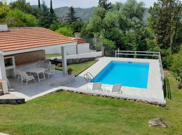 Casa de 4 ambientes, Villa Parque Siquiman · Chalet de Diseño con Vista Al Lago – Villa Parque Siquiman, Córdoba