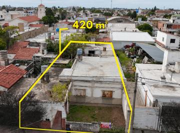 Casa de 15 ambientes, Córdoba · Propiedad en Venta en Barrio Crisol | 420 m² | 3 Departamentos | Ideal Inversión