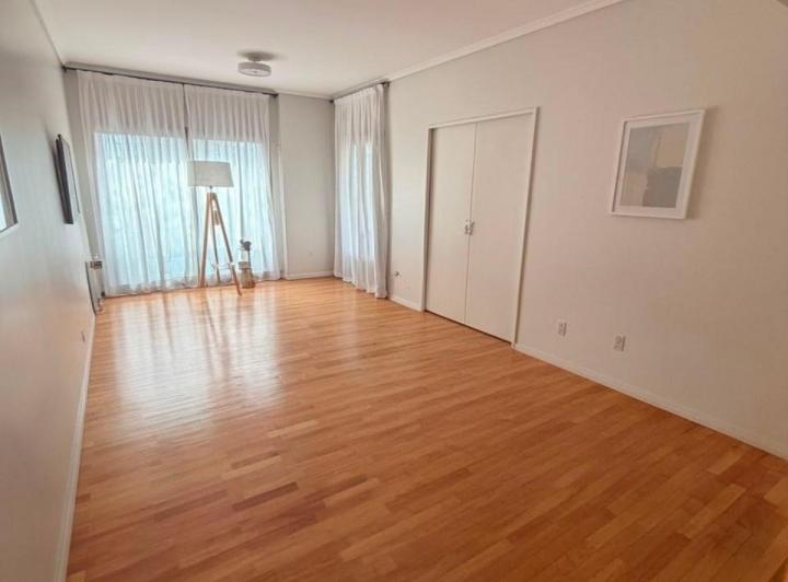 Departamento · 80m² · 3 Ambientes · 1 Cochera