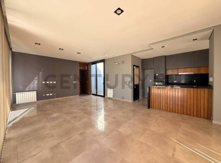 Oficina comercial · 172m² · 4 Ambientes · 2 Cocheras