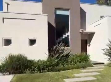 Casa · 200m² · 5 Ambientes · Casa en Venta en Roble Joven, Pilar, G. B. a. Zona Norte