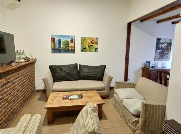 Casa · 127m² · 4 Ambientes · 1 Cochera · Casa de 3 Dorm. con Patio, Terraza y Garage en Villa Martelli - en Venta