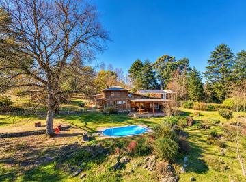 Casa de 7 ambientes, Villa Berna · Villa Berna - Casa de Tres Dorm. en Villa Berna en un Magnifico Lote de 11673 m²