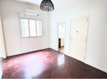 Departamento de 3 ambientes, San Telmo · Depto de 3 Ambientes Muy Luminosos, 2do Piso por Escalera, Excelente Ubicación