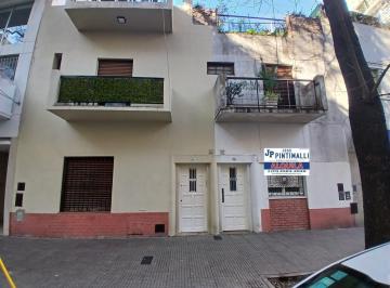 PH · 50m² · 2 Ambientes · Alquiler PH 2 Ambientes con Patio y Escritorio, Sin Expensas!. Caballito (Parque Rivadavia)