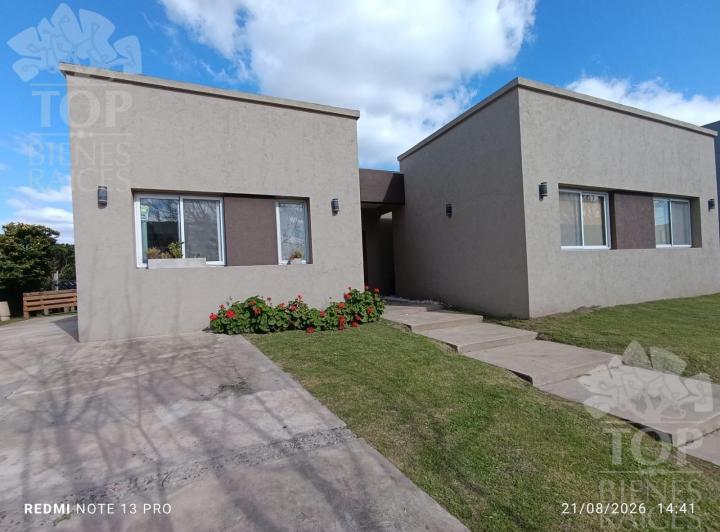 Casa · 180m² · 5 Ambientes · 2 Cocheras
