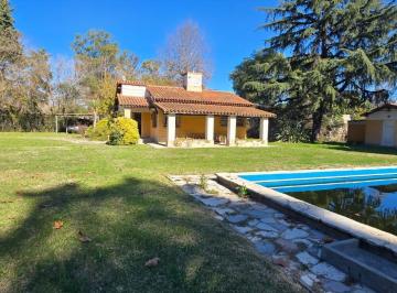 Quinta vacacional · 190m² · 6 Ambientes · Quinta en Virrey del Pino