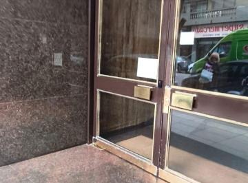 Departamento de 3 ambientes, Recoleta · 3 Amb. Impecable Luminoso con Balcon Exc Ubicacion Juncal y Aguero Prox Subte D