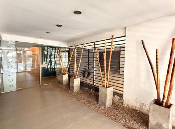 Departamento · 39m² · 2 Ambientes · 1 Cochera · Apto Credito/venta Departamento un Dormitorio Balcon Cochera. Lourdes