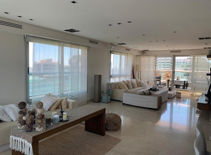 Departamento · 280m² · 4 Ambientes · 3 Cocheras